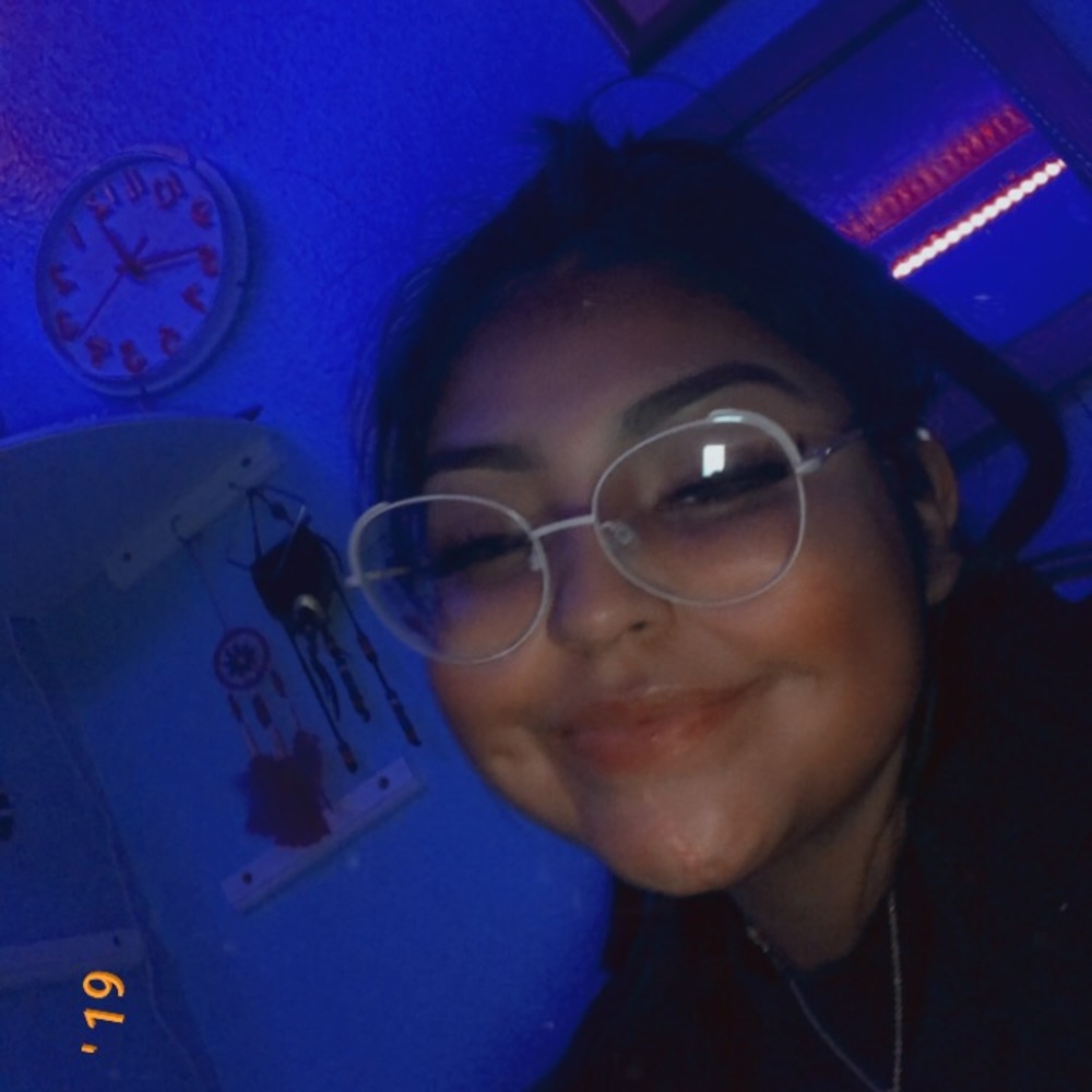 Meet your Posher, Moniqa